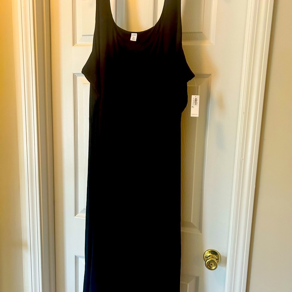 Beautiful black dress by Old Navy.
